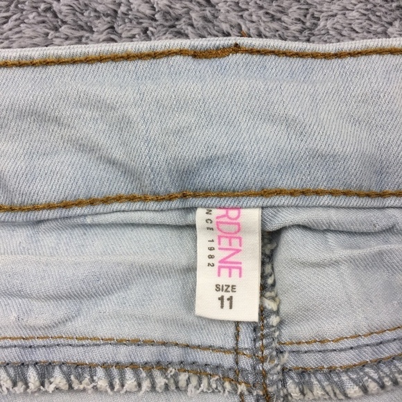 Ardene Light Wash Angle Cut Shorts… - Picture 5 of 6